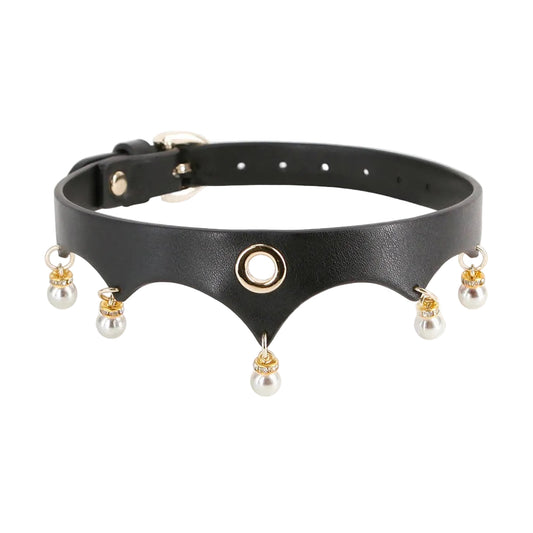 FETISH & FASHION - Jezebel kaulapanta