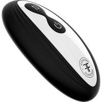 Värisevä dildo kaukosäätimellä