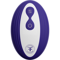 Värisevä dildo kaukosäätimellä